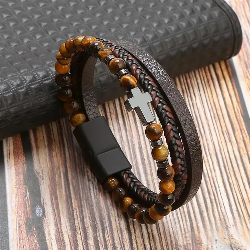 Bracelet classique en cuir pour homme Nouveau style tissé à la main Combinaison multicouche
Accessoire de mode, bijou pour homme