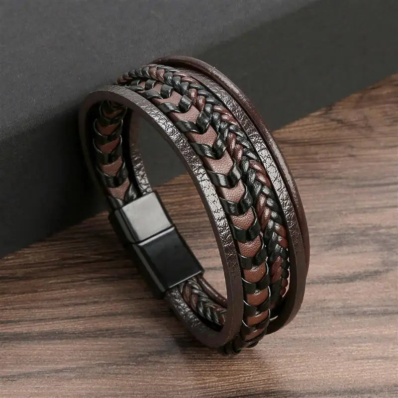 Bracelet classique en cuir pour homme Nouveau style tissé à la main Combinaison multicouche
Accessoire de mode, bijou pour homme