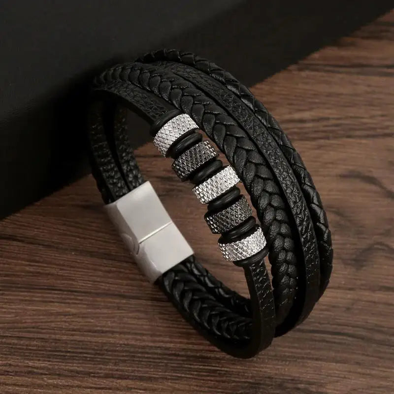 Bracelet classique en cuir pour homme Nouveau style tissé à la main Combinaison multicouche
Accessoire de mode, bijou pour homme