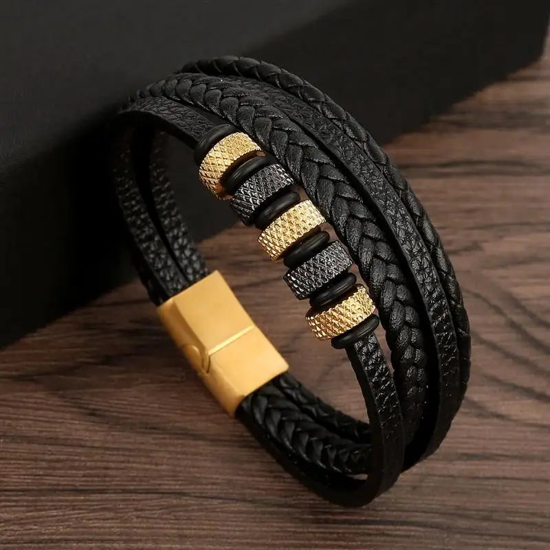 Bracelet classique en cuir pour homme Nouveau style tissé à la main Combinaison multicouche
Accessoire de mode, bijou pour homme