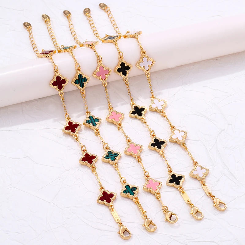 Bracelet trèfle à quatre feuilles vintage de luxe en strass pour femmes et filles, bijou de poignet à cinq feuilles, chaîne de poignet tendance, cadeaux