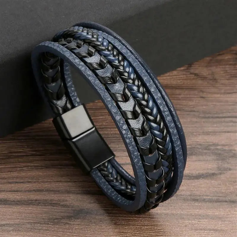 Bracelet classique en cuir pour homme Nouveau style tissé à la main Combinaison multicouche
Accessoire de mode, bijou pour homme